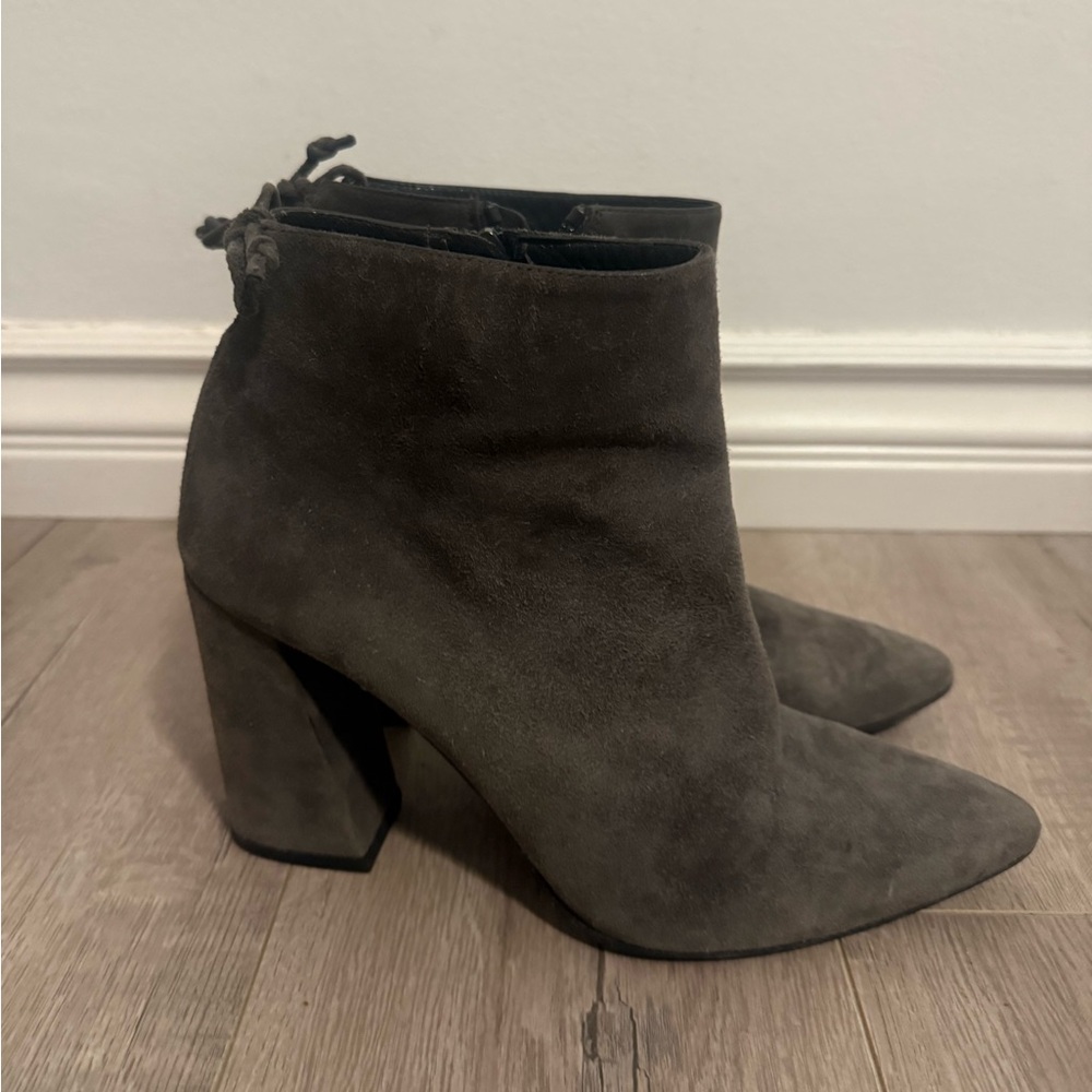 Stuart Weitzman Grey Suede Booties with Chunky Heel Women’s 10